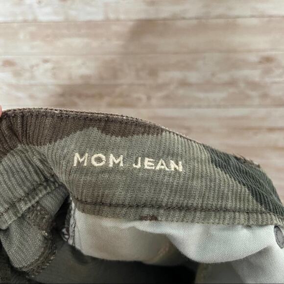 American Eagle Outfitters Camouflage Mom Jeans Corduroy Cabincore Preppy Size 0 - Picture 6 of 10